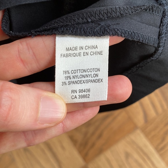 **SOLD** Theory black top - Picture 5 of 8